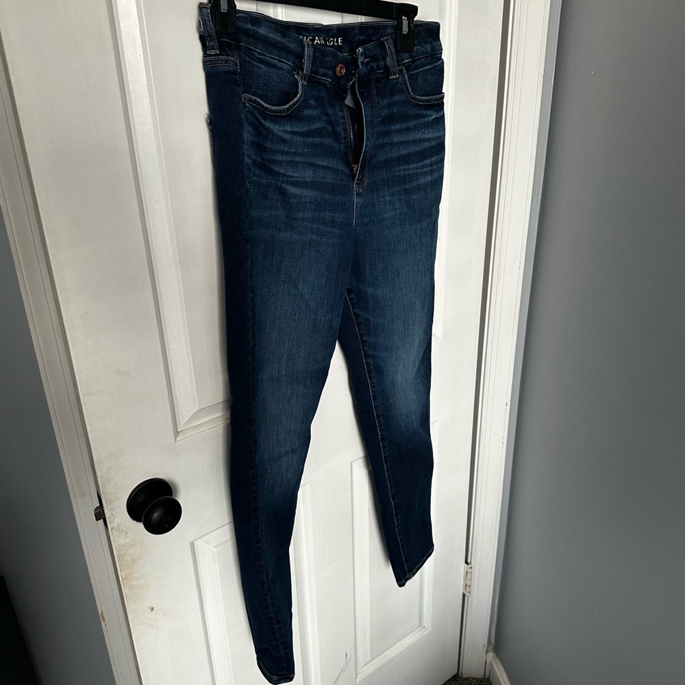 AMERICAN EAGLE CURVY SUPER HI RISE JEGGINGS